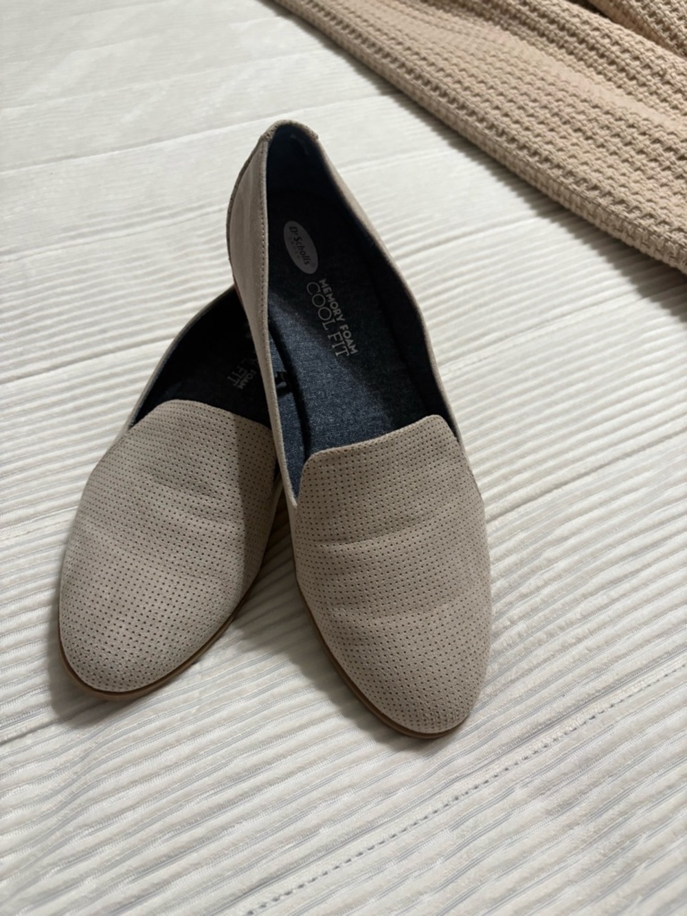 Dr. Scholl’s Memory Foam Cool Fit Taupe Loafers Size 8